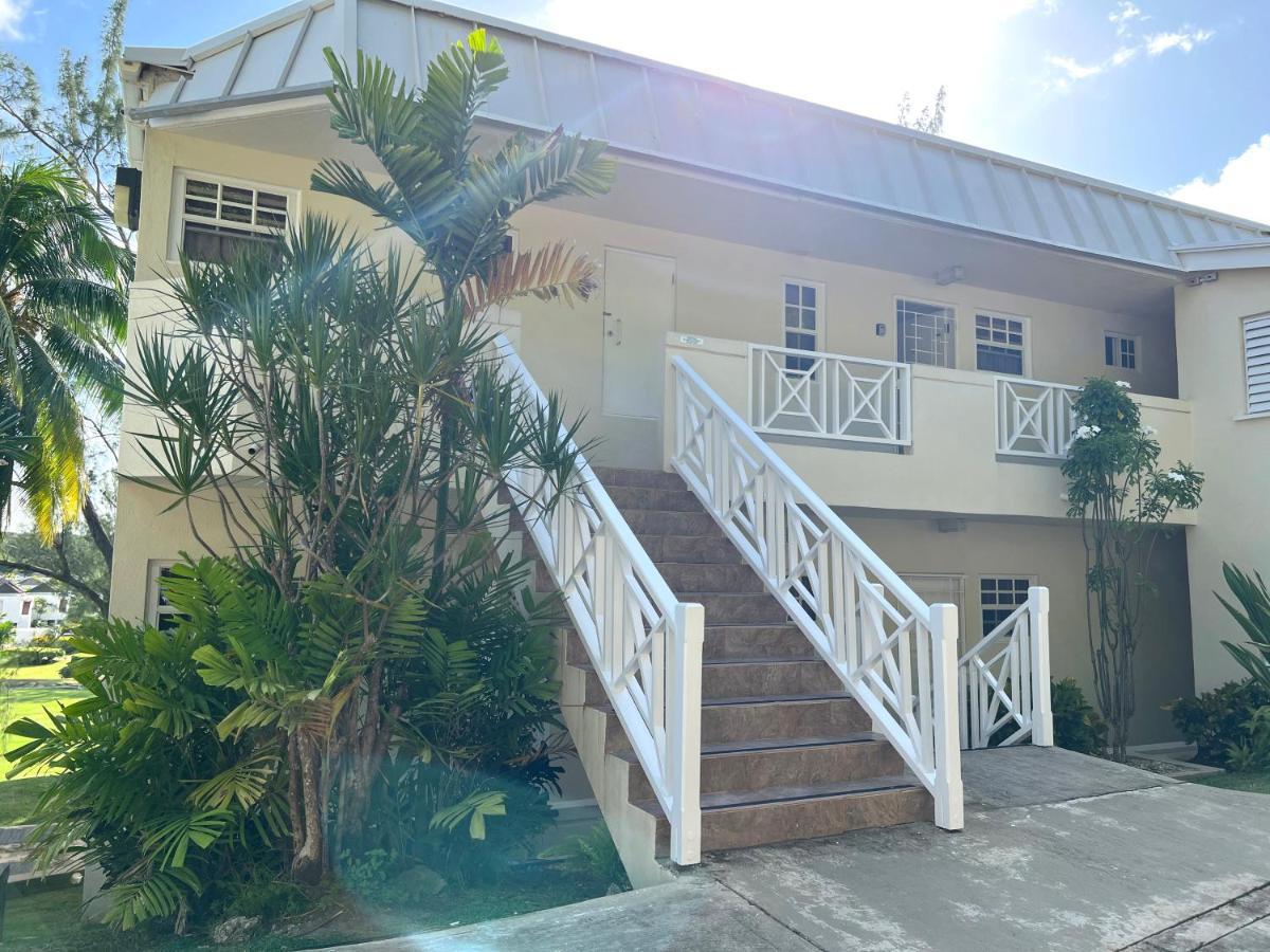 Rockley Golf 810 Is A 2 Bedroom, 2 Bathroom 1St Floor Apartment With Pool Saint James Exterior foto