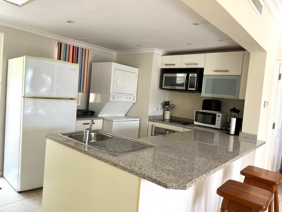 Rockley Golf 810 Is A 2 Bedroom, 2 Bathroom 1St Floor Apartment With Pool Saint James Exterior foto