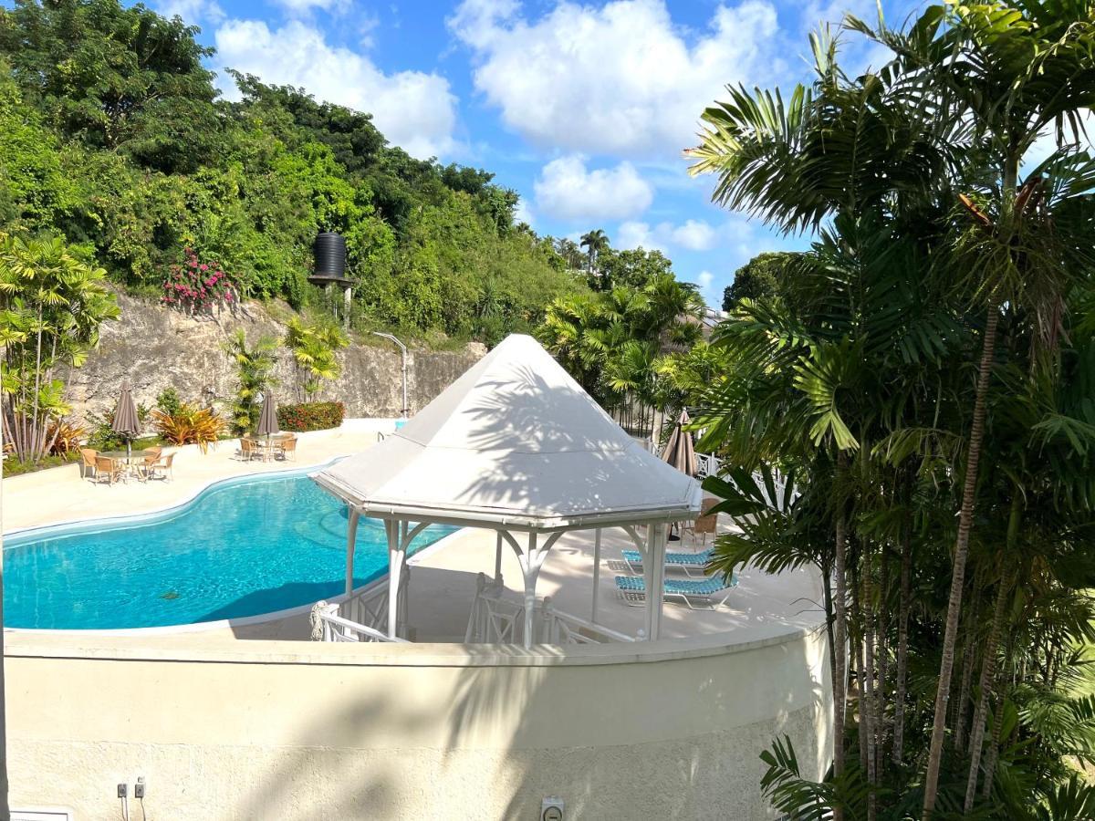 Rockley Golf 810 Is A 2 Bedroom, 2 Bathroom 1St Floor Apartment With Pool Saint James Exterior foto